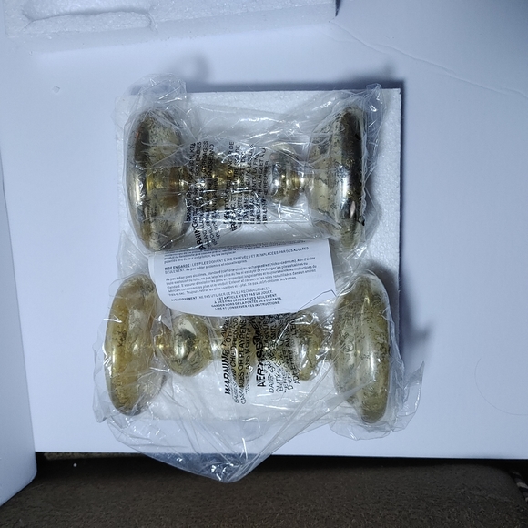 AVON - LED GLASS CANDLE HOLDERS - Picture 7 of 9